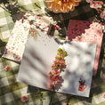 Load image into Gallery viewer, Wenskaart met envelop | Colourful Blossom Beige