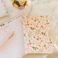 Load image into Gallery viewer, Notitieboekje Gelinieerd A5 | Colourful Blossom Beige