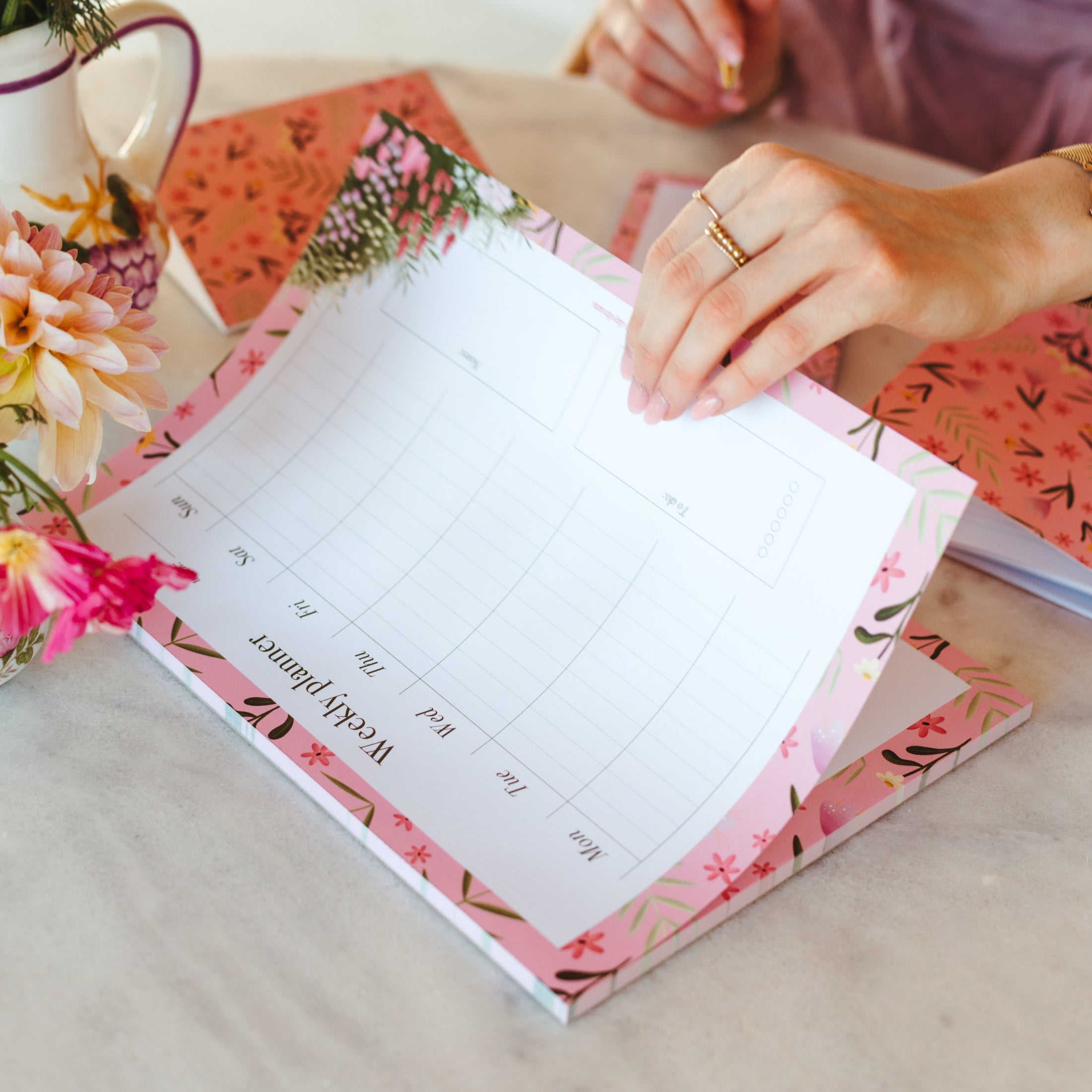 Weekly Planner A4 | Colourful Blossom Roze